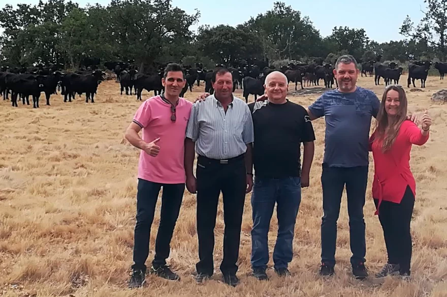 1. Visita al centro de cría y fomento de Bos Taurus. Sabado mañana.